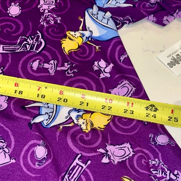Disney x LuLaRoe Alice in Wonderland Perfect Women’s Top NWT - Picture 9 of 10